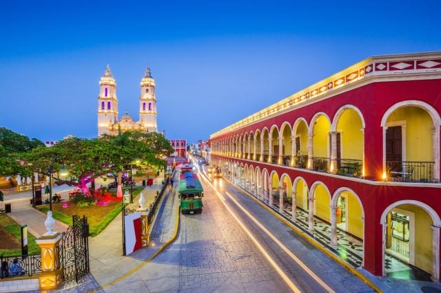 Exploring the High Altitude Wonders of Mexico City: Scenic Views, Helicopter Tours, and Culinary Delights